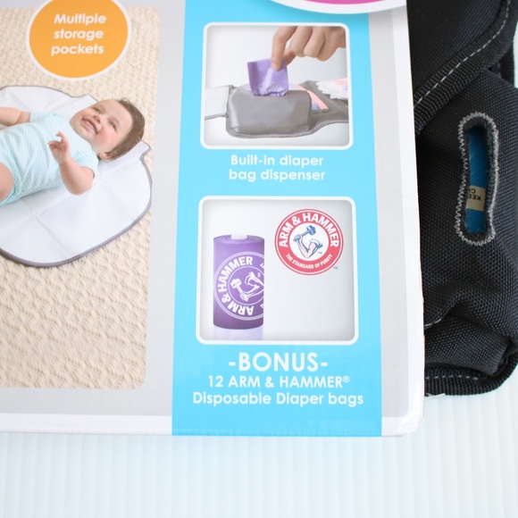 SafeFit Black Deluxe Diaper Changer with Extra Large Changing Pad Bag - Picture 4 of 12